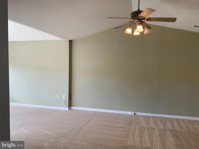 Building Photo - 47344 Blackwater Falls Terrace