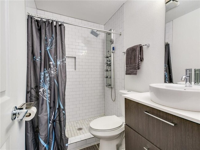 Building Photo - 1106 Neans Dr