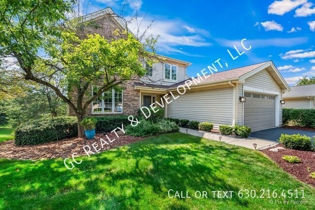 Building Photo - 590 Golfers Ln