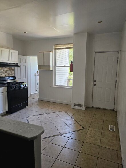 Primary Photo - 4730 Pimlico Rd
