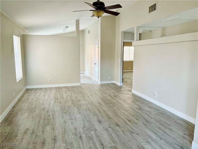 Building Photo - 3713 Cactus Wheel Ct