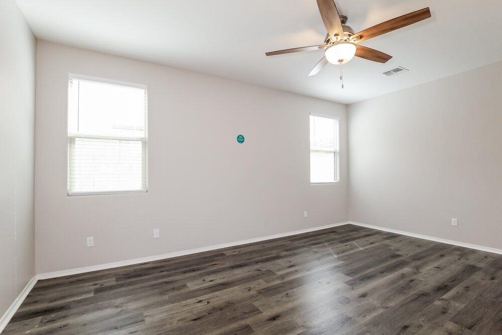 Building Photo - 1287 N 166th Ave