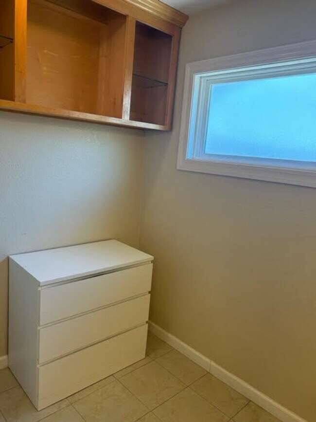 Building Photo - Beautiful Home with multiple upgrades!