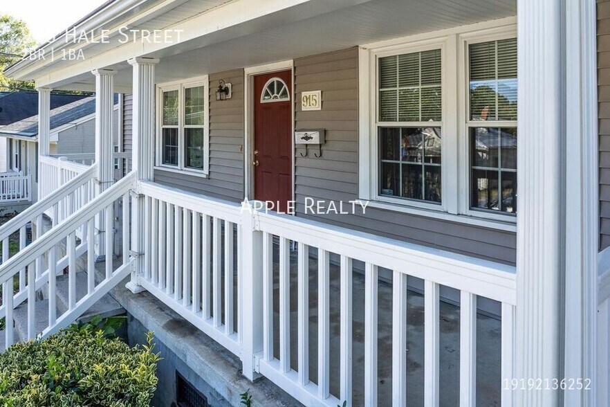 Building Photo - 915 Hale St