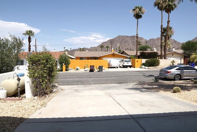 Building Photo - 52905 Avenida Rubio