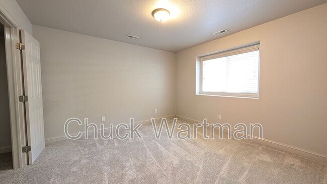 Building Photo - 2795 Stonewall Heights