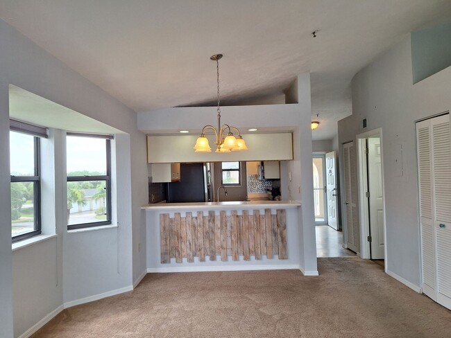 Building Photo - BOUCHELLE ISLAND - RIVER FRONT 2BR 2BA LON...