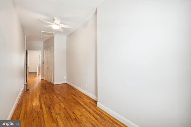 Building Photo - 1359 Florida Ave NE
