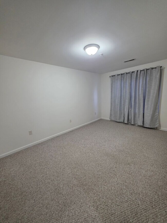 Building Photo - Waters Edge Condos