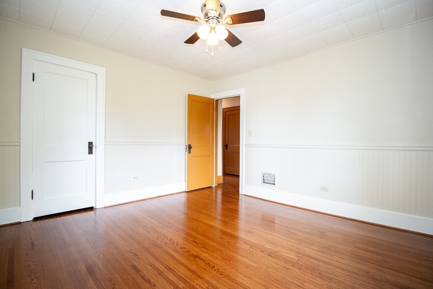 Building Photo - 472 Shasta Dr