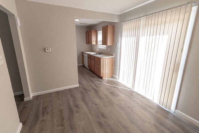 Building Photo - 7300 N Moberly Dr