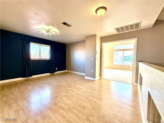 Building Photo - 3745 Bossa Nova Dr