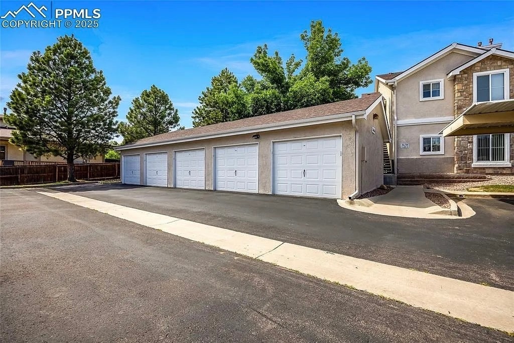 Building Photo - 3630 Strawberry Field Grv