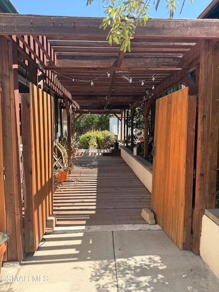 Building Photo - 8625 Delmonico Ave