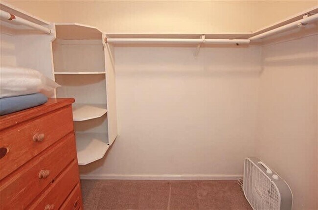 Building Photo - 124 34th St