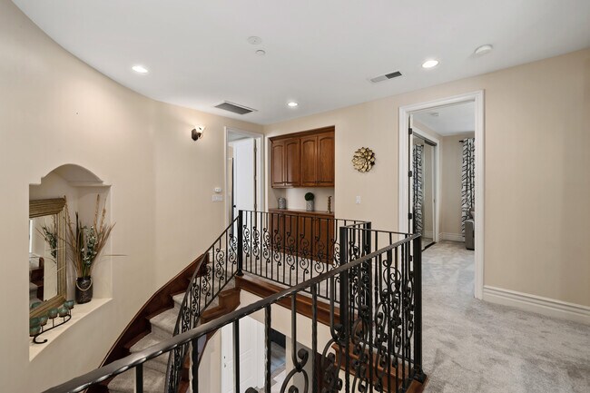 Building Photo - 15935 Archwood Ln