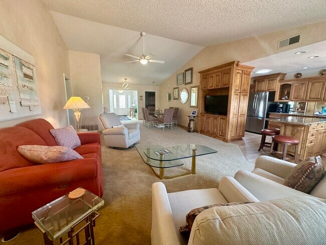 Building Photo - 38960 Kilimanjaro Dr