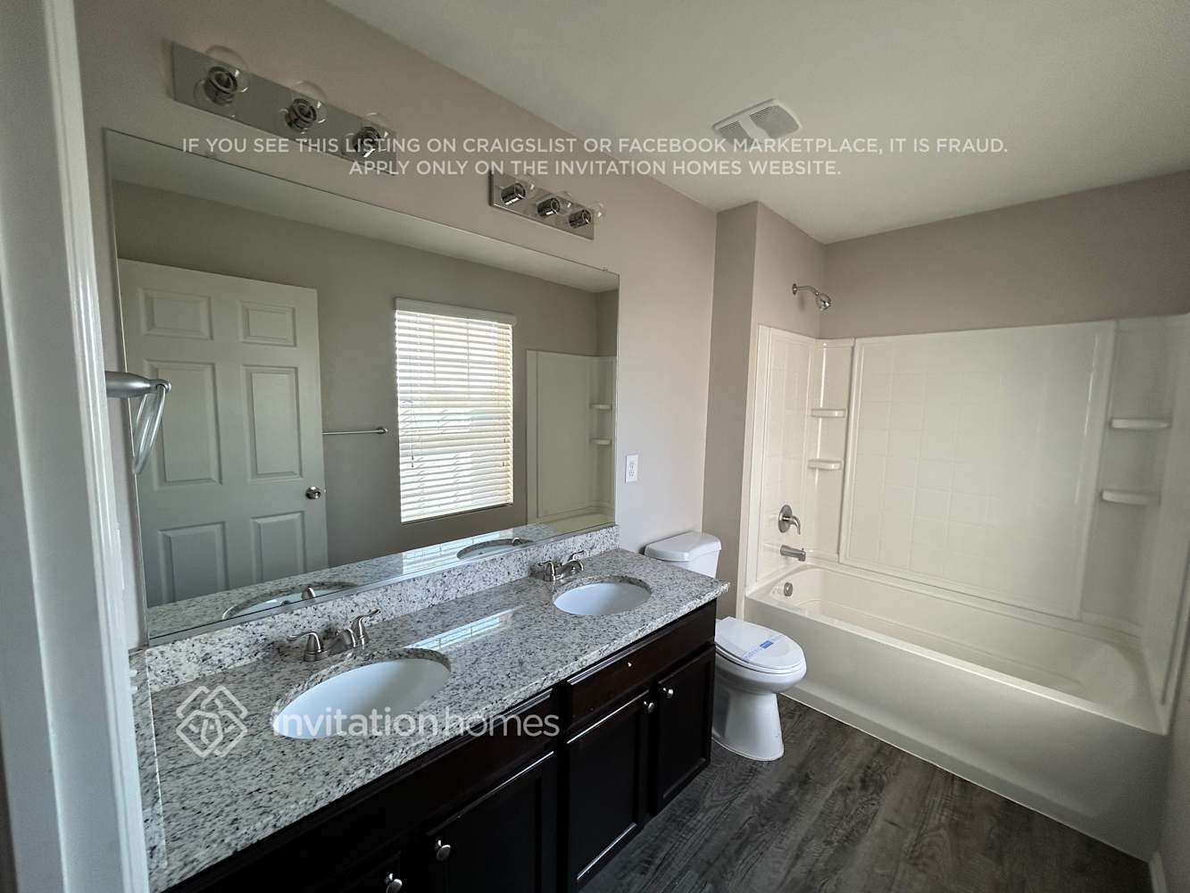 Building Photo - 1733 Jade Ave