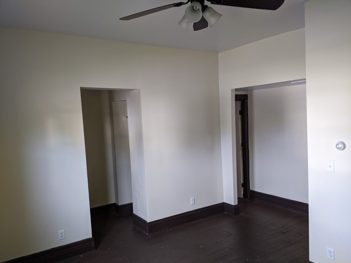 Building Photo - 878 Prospect Ave