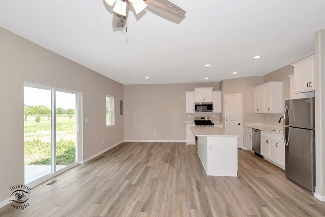 Building Photo - 1317 Sioux Turn