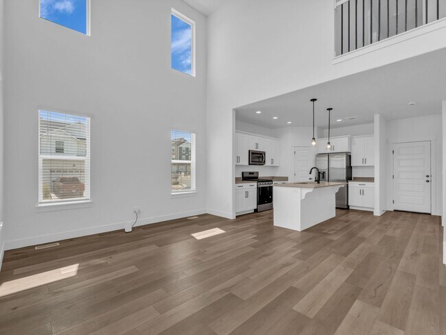 Building Photo - 1290 N 3960 W