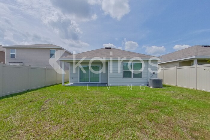 Building Photo - 8633 SW 43rd Ter