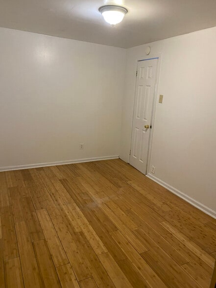 Building Photo - 88 E 26th St