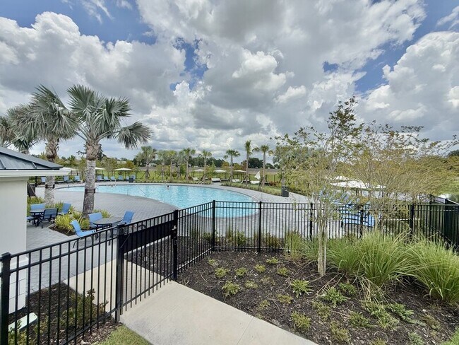 Building Photo - 3521 Great Pk Ct