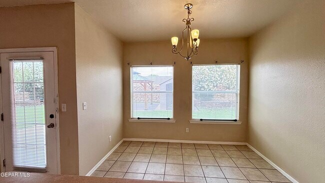 Building Photo - 3537 Tierra Vergel Dr
