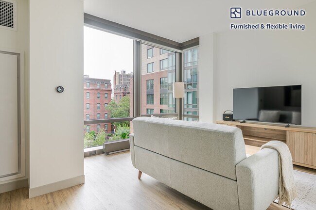 Building Photo - 89 E Dedham St