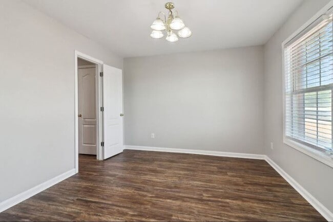 Building Photo - Fantastic 3bd/2.5ba home! Let yourself in!