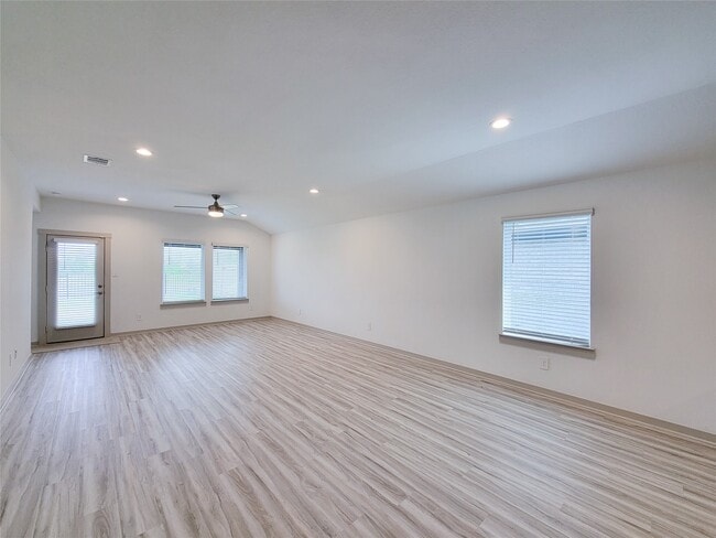 Building Photo - 7015 Halifax Harvest Ln