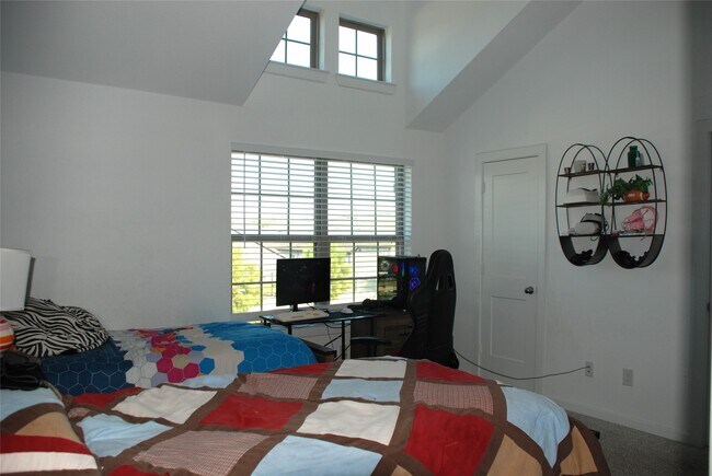 Building Photo - 17506 White Baneberry Dr