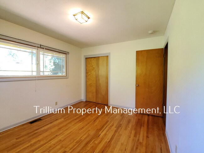 Building Photo - 12424 SW Lesser Rd