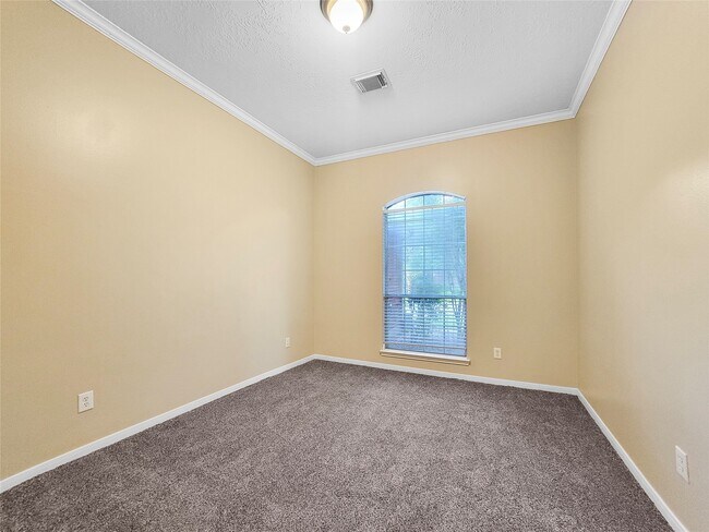 Building Photo - 3223 Fair Falls Dr