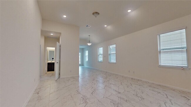 Building Photo - 10434 Astor Pt Trl