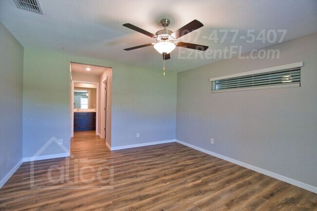 Building Photo - 2803 11th St SW