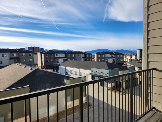 Building Photo - Brand New 2BR/2BA Luxury Townhouse at Grand Vue – Modern Living in Interlocken