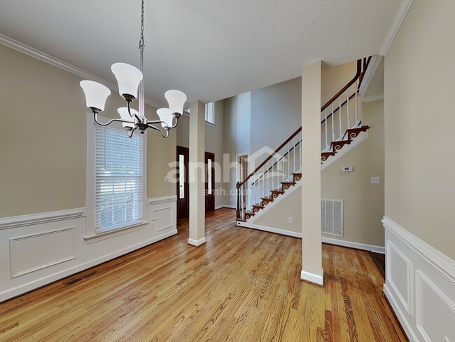 Building Photo - 901 Birkdale Dr