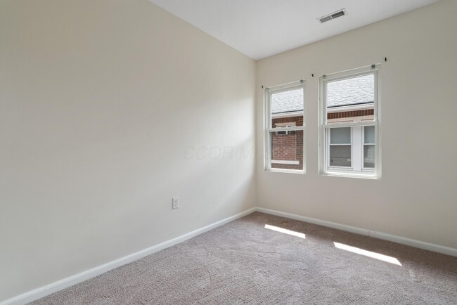 Building Photo - 1707 Kent St