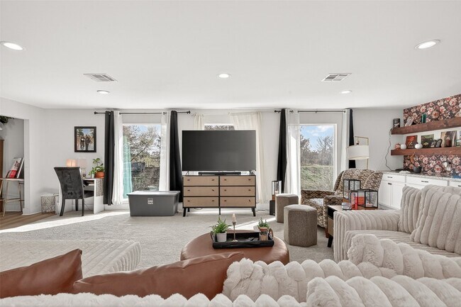 Building Photo - 29927 County Rd 25