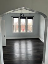 Building Photo - 2415 W Arthington St