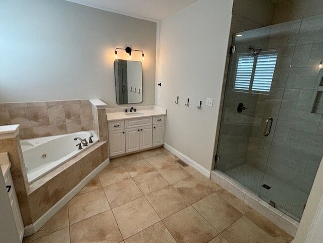 Building Photo - 1205 Sumter Landing Ln