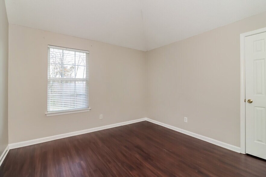 Building Photo - 108 Glendale Blvd