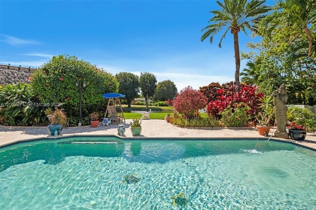 Building Photo - 10740 SW 74th Ct