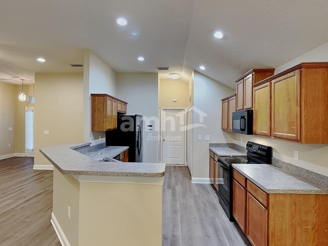 Building Photo - 12052 Hayden Lakes Cir