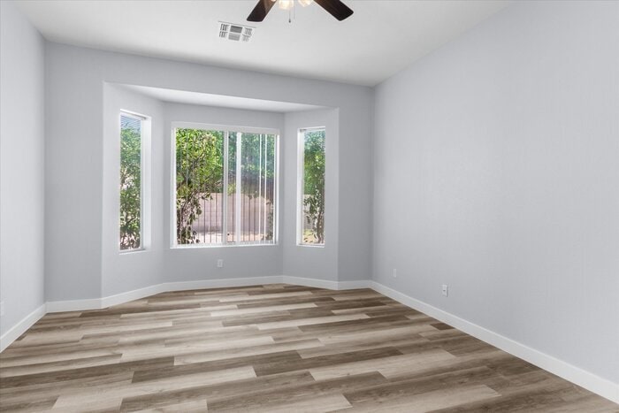 Building Photo - 92 E Spur Ave