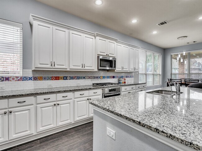 Building Photo - 27927 Coulter Dr