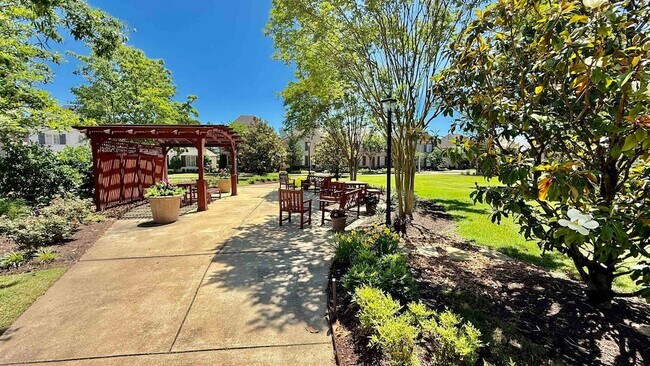 Building Photo - 9008 Arden Meadows Dr