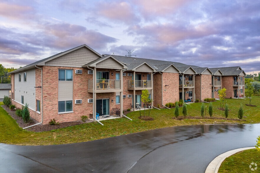 Village Creek Estates 13711395 Lime Kiln Rd Green Bay WI 54311